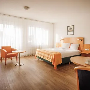 ariva-boardinghouse-platanenhof.frankfurtammainhotels.com/
